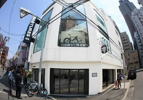 BROTURES Osaka — bike rental in Osaka