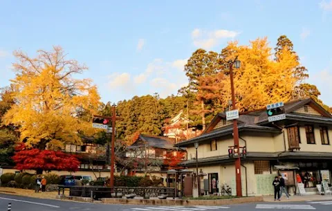 Koyasan Shukubo Association Central Office Rent-a-Cycle — bike rental in Koya (Koyasan)