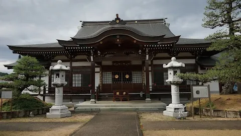 Kurayoshi Shirakabe-dozo Tourist Information Center (Cog Station) — bike rental in Kurayoshi