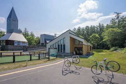 Michi-no-Eki Biei Shirogane Birke Rental Cycle — bike rental in Biei