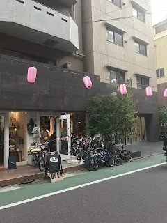 Screamin' Wheels — bike rental in Tokyo
